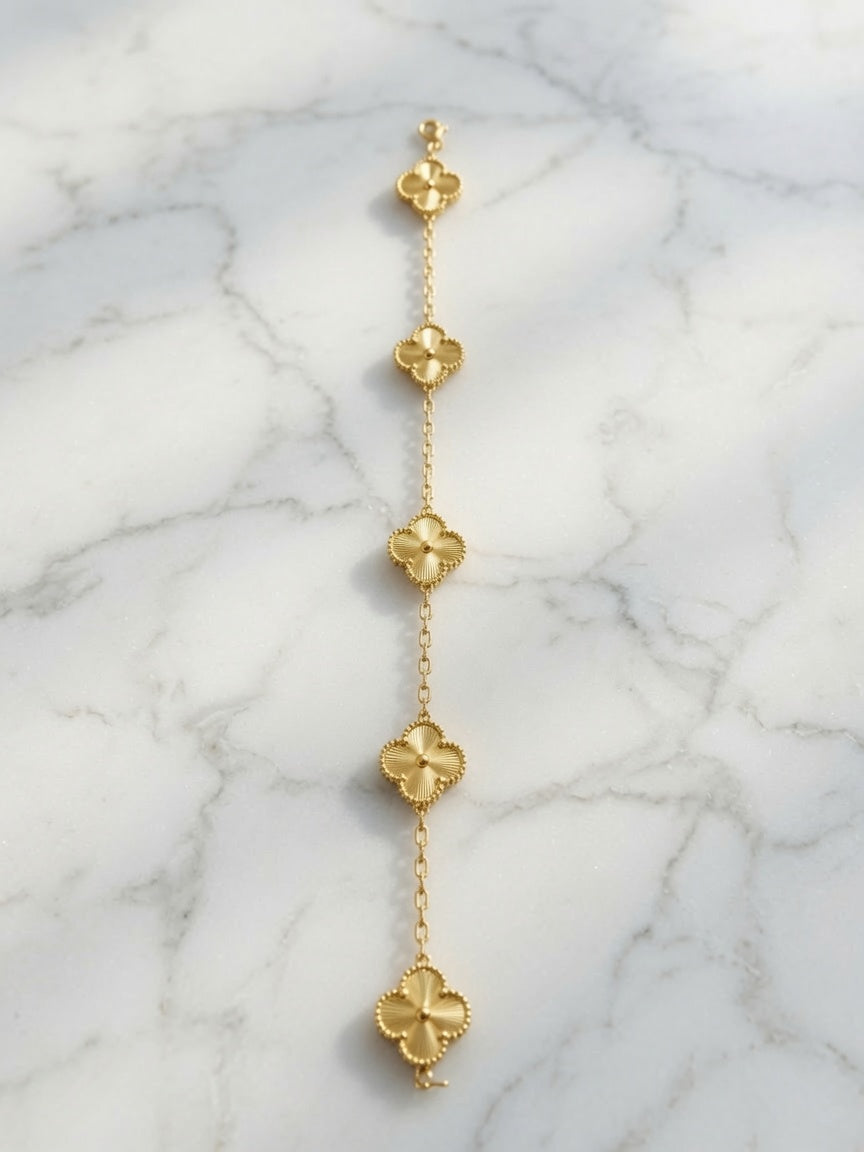 Gold 4 leaf clover bracelet