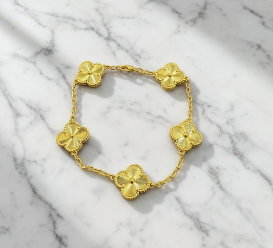 Gold 4 leaf clover bracelet